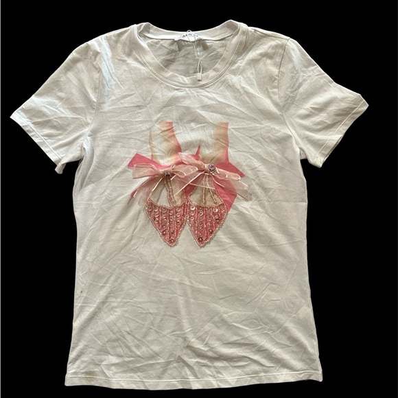 White TShirt With Pink Shoe Embellishment Small Shirtsleeves Top BNWT - Picture 2 of 7